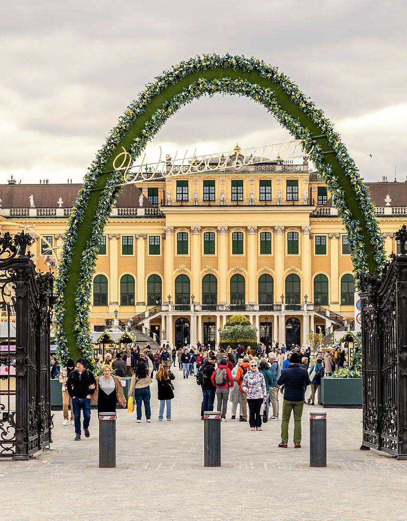 Великодній ярмарок Ostermarkt Schönbrunn у Відні